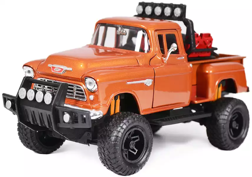 Модель машины Off-Road Truck - 1955 Chevrolet (Chevy) (Chevy)5100 Stepside 1:24 79133 Motormax