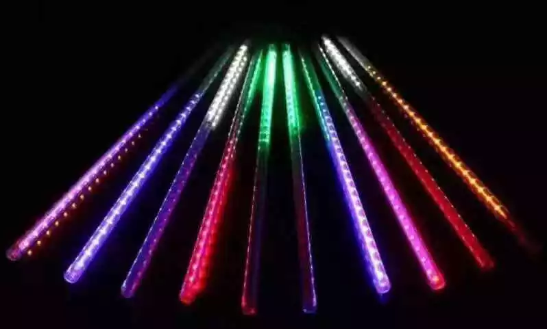 Электрическая гирлянда ЗАНАВЕС 4 м Led Тающие Сосульки 8 шт мультиколор