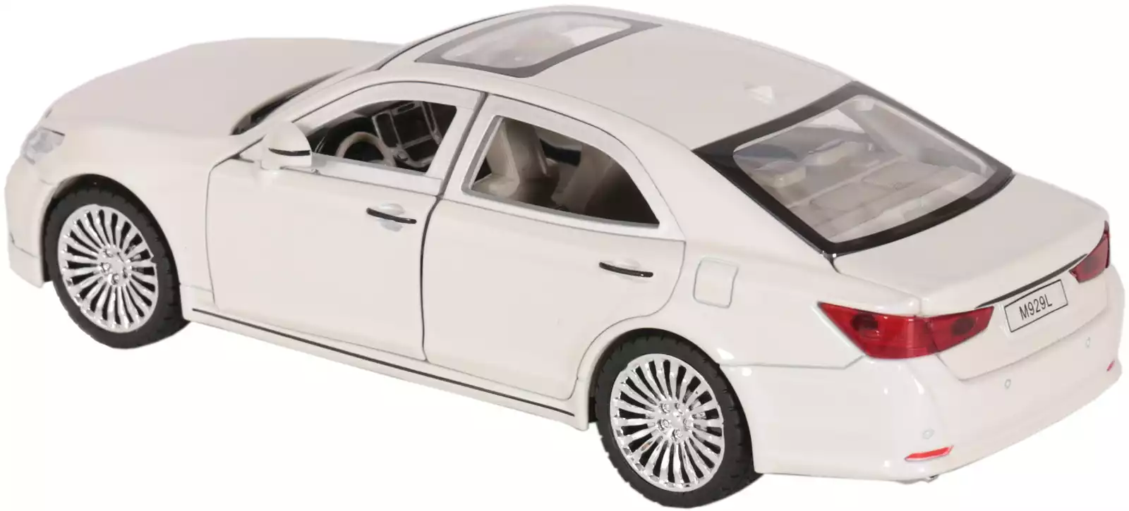 Модель машины Toyota Crown 1:24 свет, звук, Инерционный механизм 33478  купить в Казани - интернет магазин Rich Family