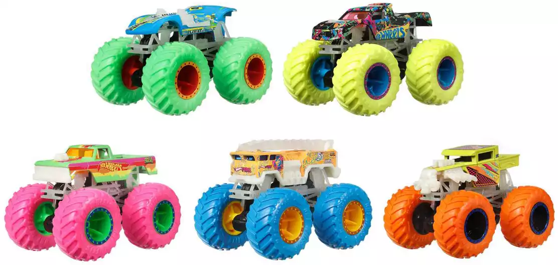 Машинка Hot Wheels Светящийся в темноте монстр-трак в ассортименте HCB50