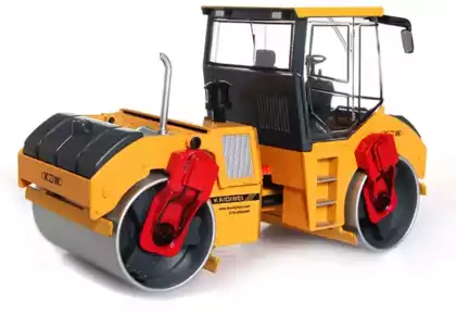Модель машины 1:35 Двойной дорожный каток Tandem Compactor 625041 14см