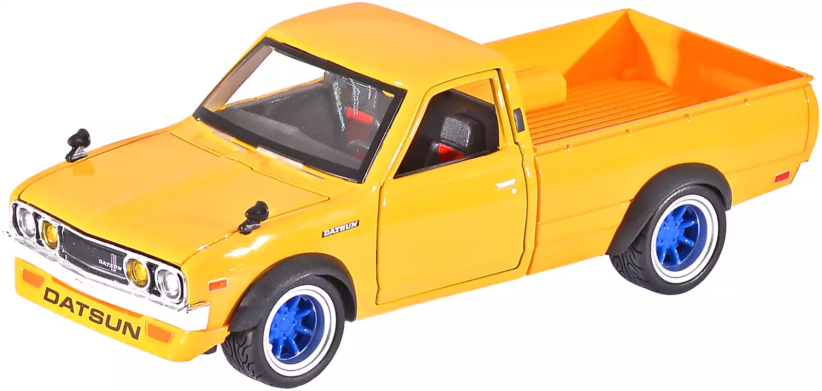 Модель машины 1:24 MAISTO Design Tokyo Mod - Datsun 620 Pick-up 1973 32528