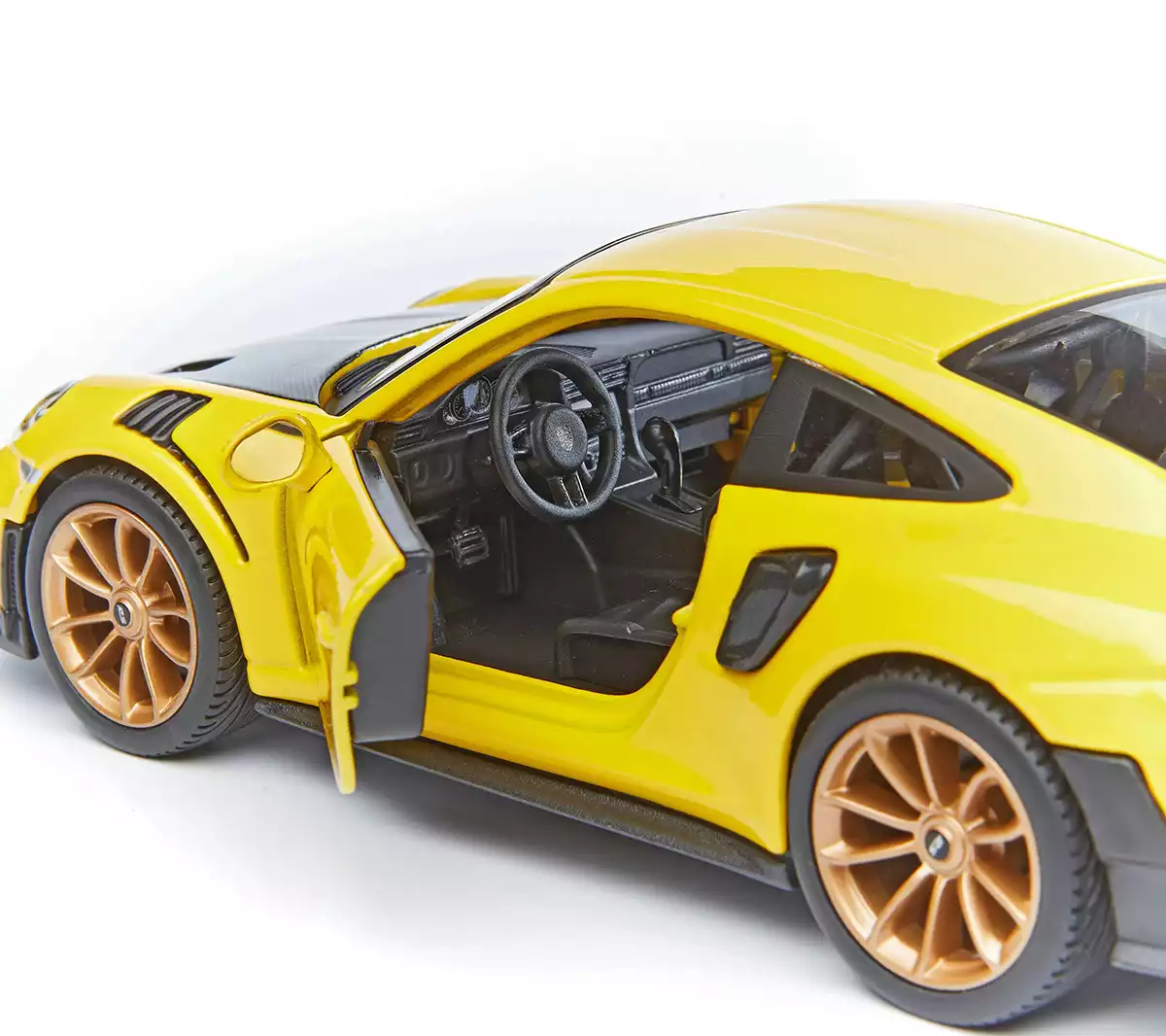 Модель машины 1:24 MAISTO Porsche 911 GT2 RS 39523 купить в Владивостоке -  интернет магазин Rich Family