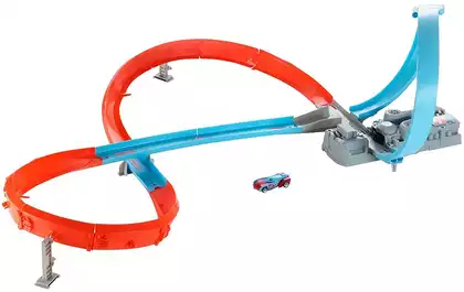 Набор игровой Hot Wheels Сити Крытая парковка HDR28