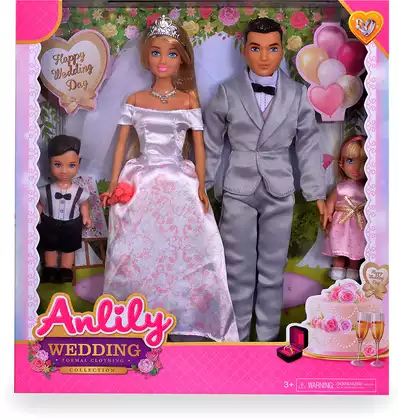 Набор кукол 98032 Свадьба Семья с аксессуарами