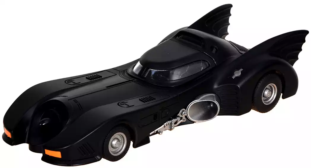 Модель машины 1:24 Бэтмобиль 1989 Batman (Бэтмен) свет,звук, пар, инерция 96323
