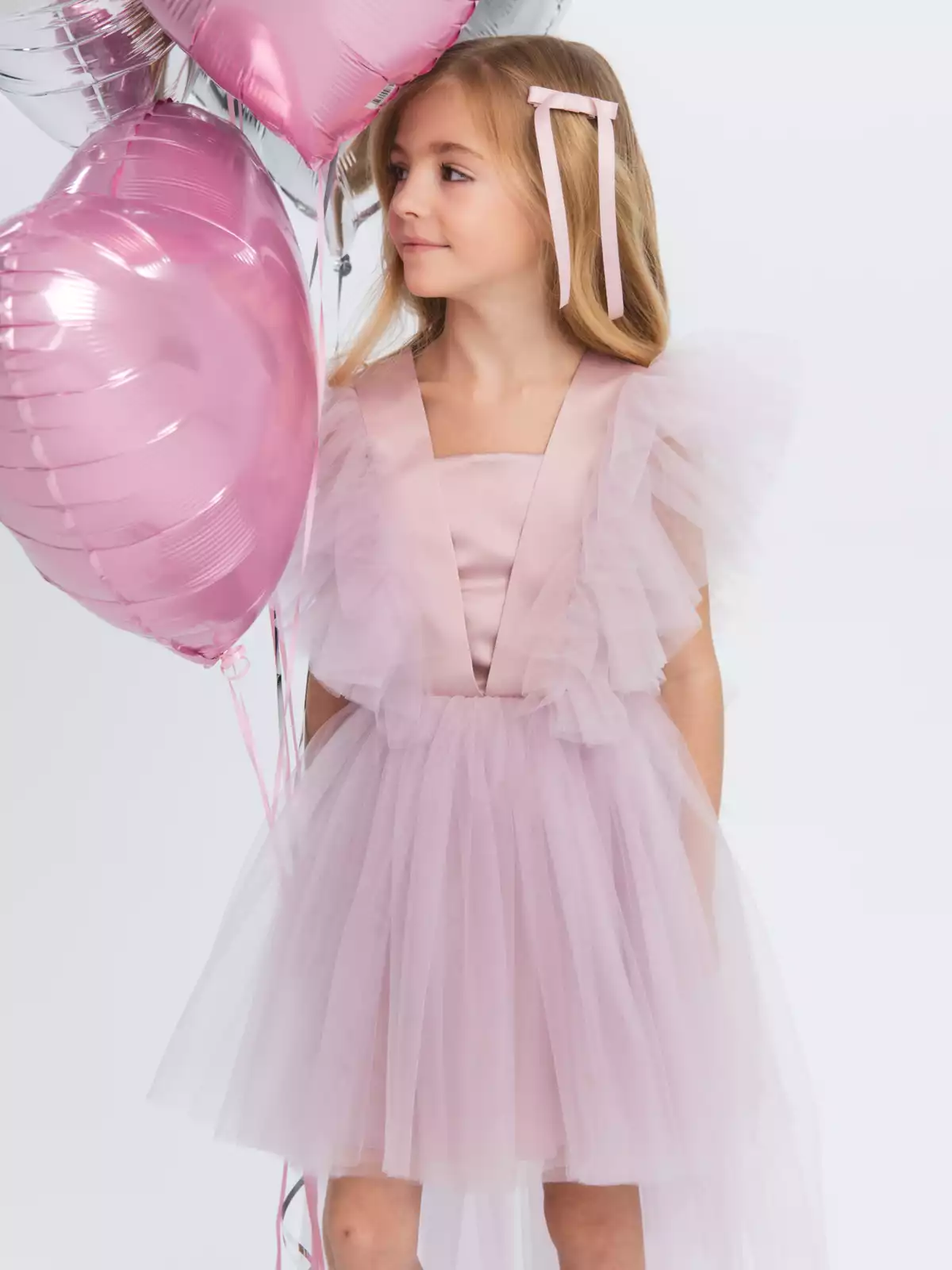 Праздничное платье со шлейфом Vulpes