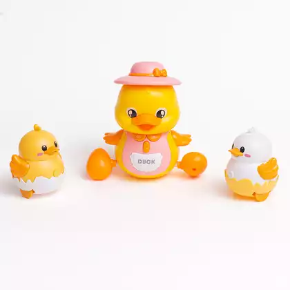 Каталка музыкальная Утиная семейка 223