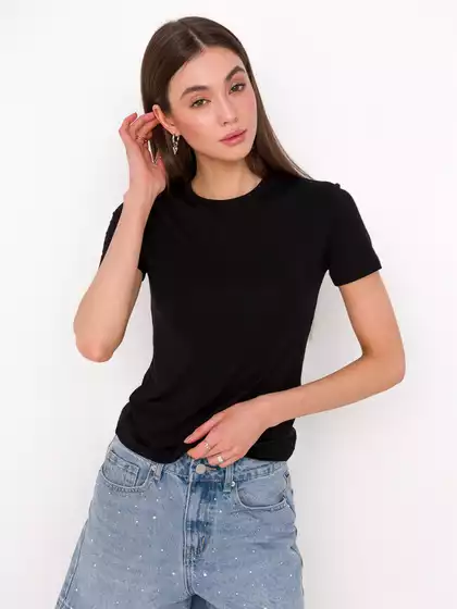 Приталенная футболка из вискозы KEANU