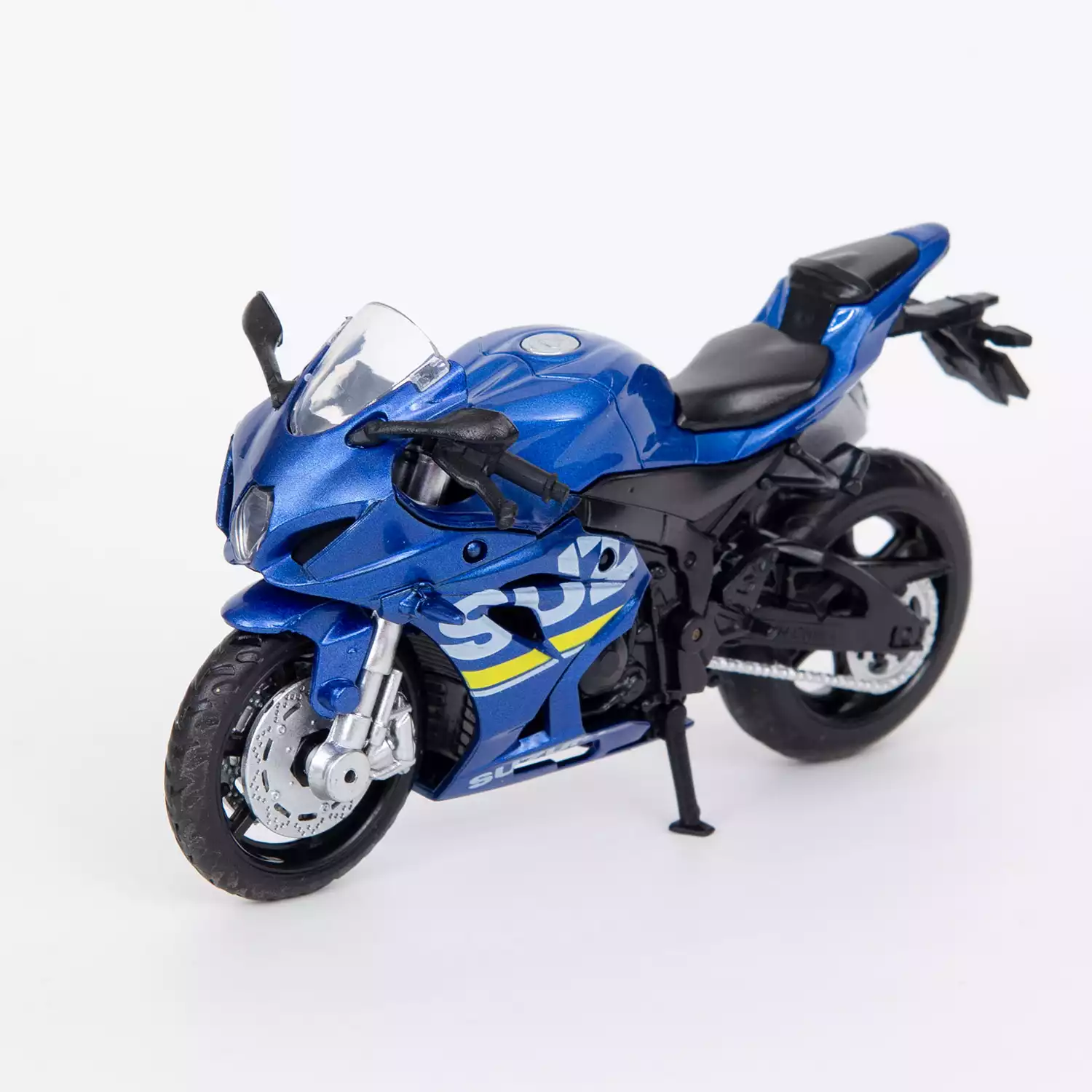 Модель мотоцикла 1:18 SUZUKI GSR-R1000 67703